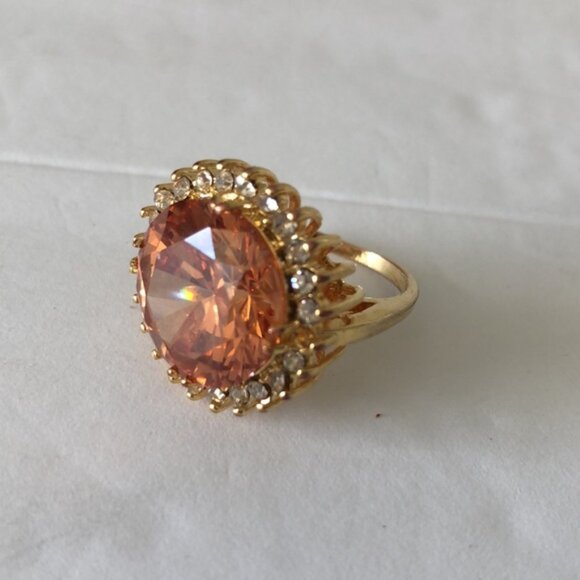 Cocktail Ring Gold Plated w Round Champagne Stone & Surround CZ Stones Sz.7.25 - Picture 8 of 13